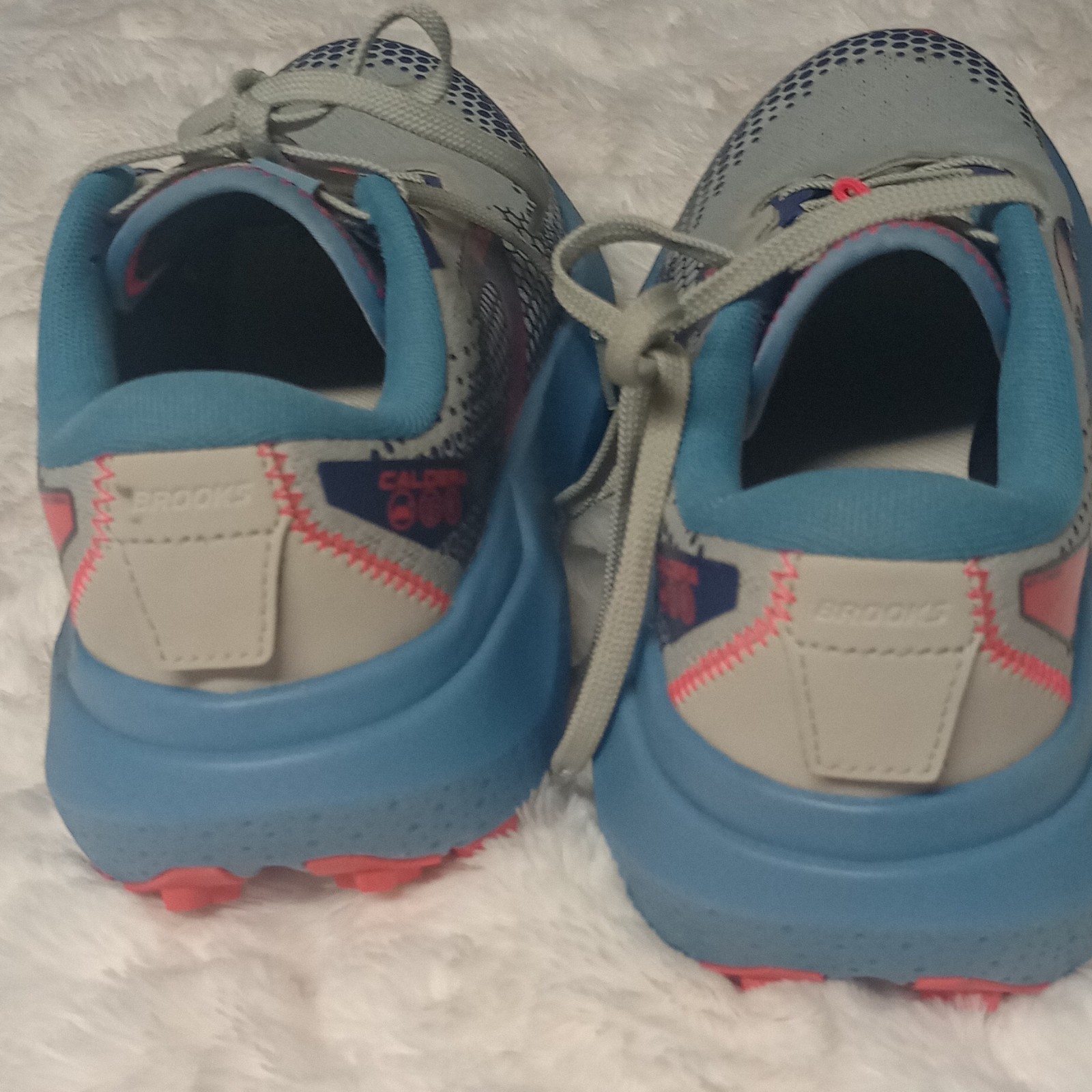 Brooks Caldera 6 ladies Low Top Lace-Up Athletic Sneakers Mesh Blue/Gray/Pink