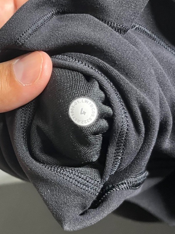 Lululemon Align Short 8″ (Size 4) Black Workout Gym Activewear