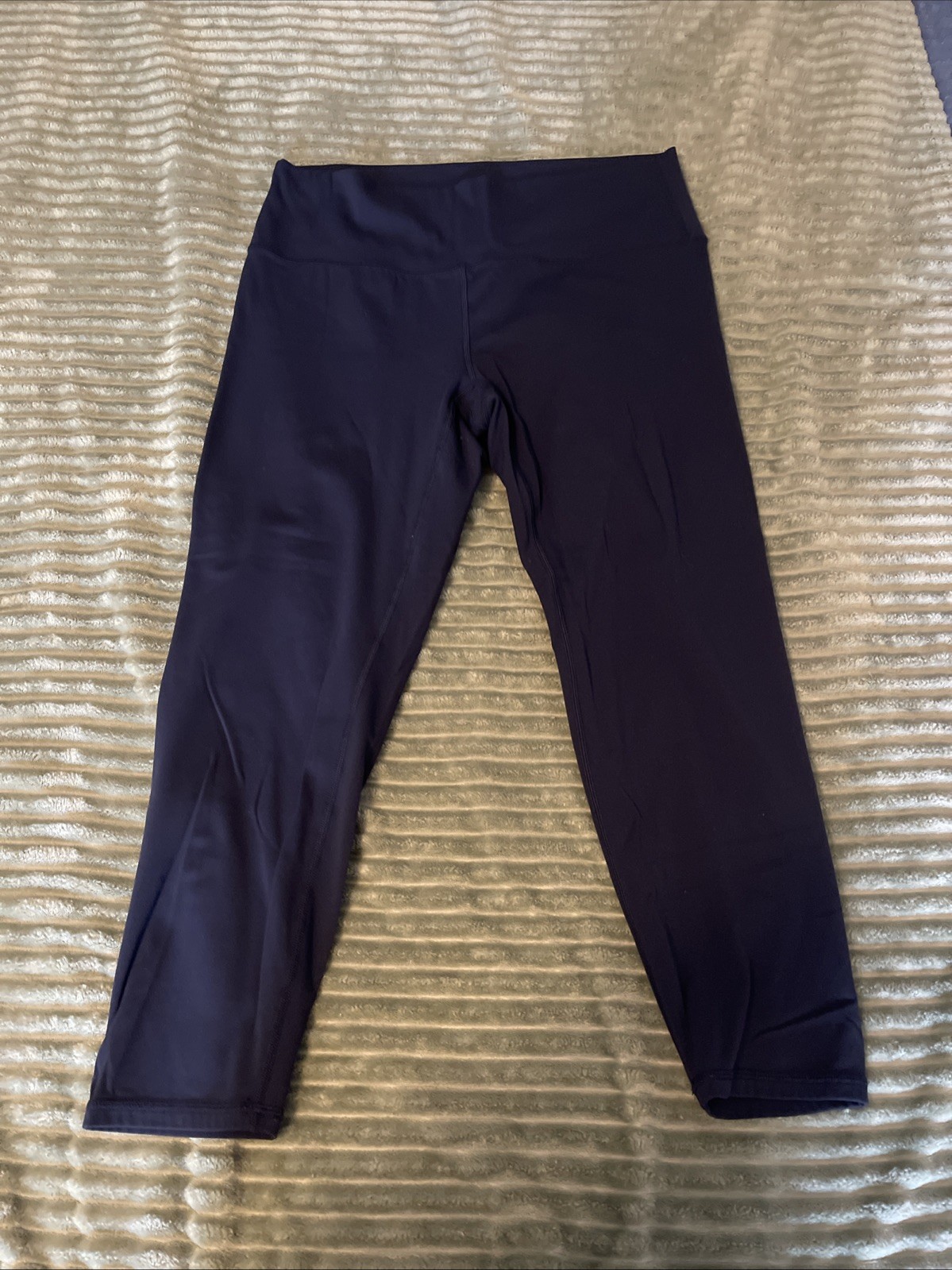 Dark Blue Capri Leggings No Brand, From Amazon Ordered Size Medium