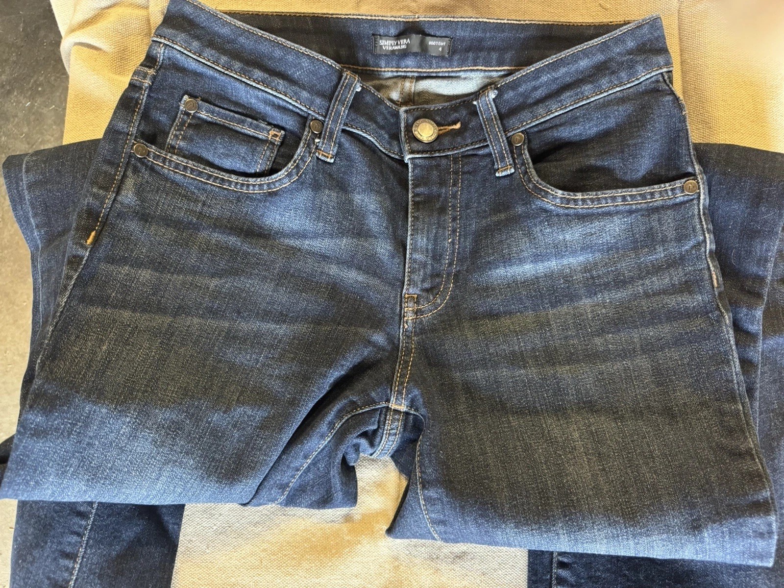 Women’s Vera Wang Jeans, Bootcut, Size 4
