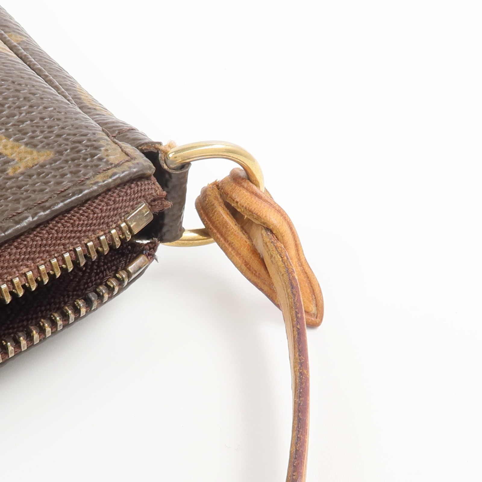 LOUIS VUITTON LV GHW Pochette Accessoires Pouch Handbag M51980 Monogram Brown
