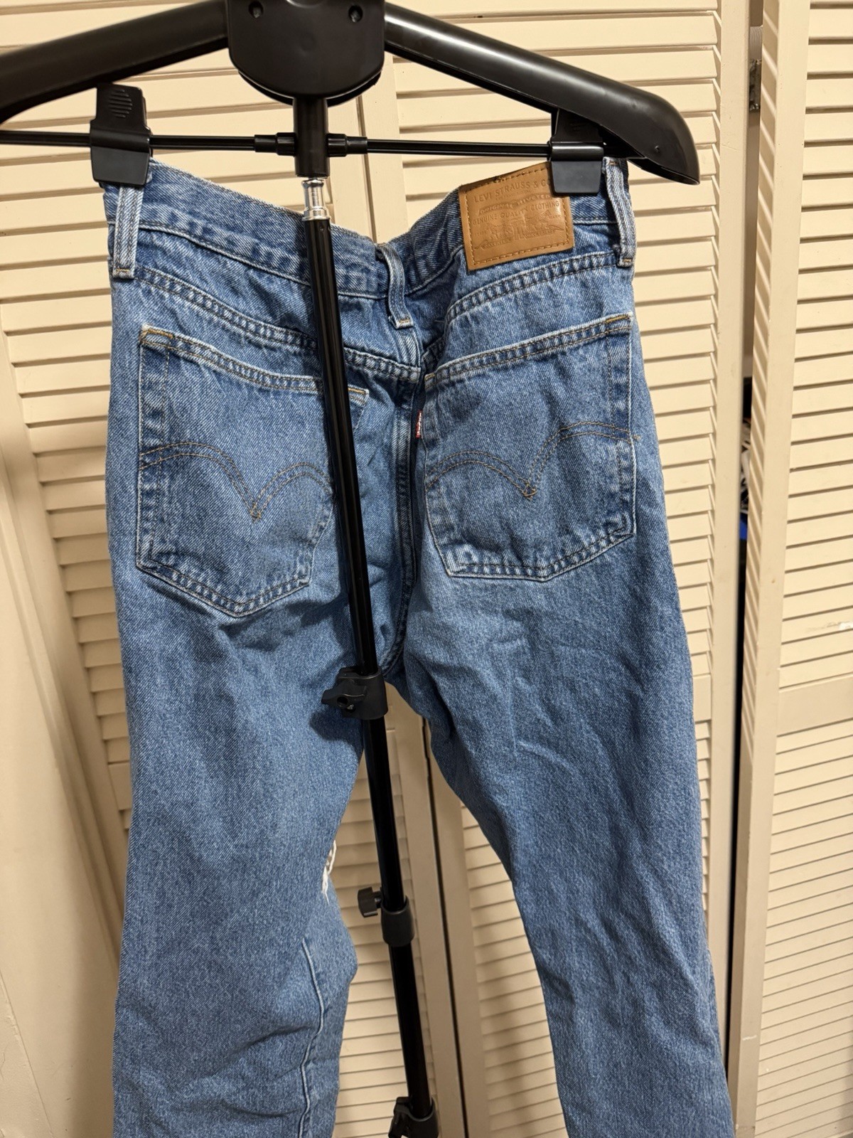 Levi’s Premium Women’s Straight Regular Fit High Rise Medium Wash Jeans, 30