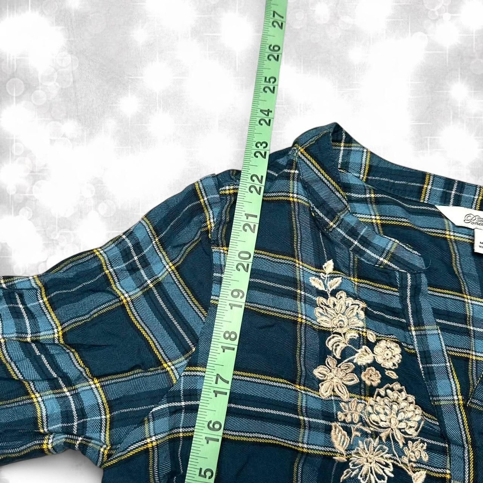 Boho aesthetic 90s girl long sleeve quarter button plaid top