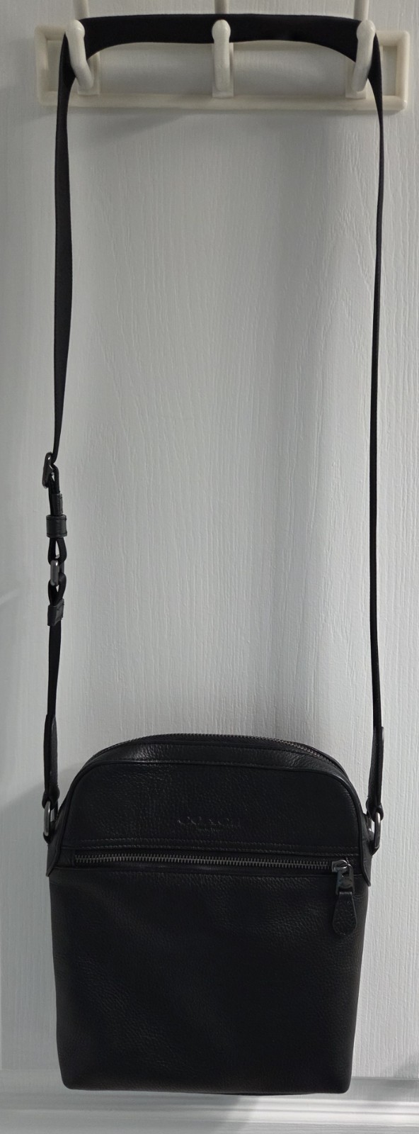 COACH 4011 HOUSTON MEN’S FLIGHT BAG-BLACK PEBBLE LEATHER GUNMETAL HARDWARE- MINT