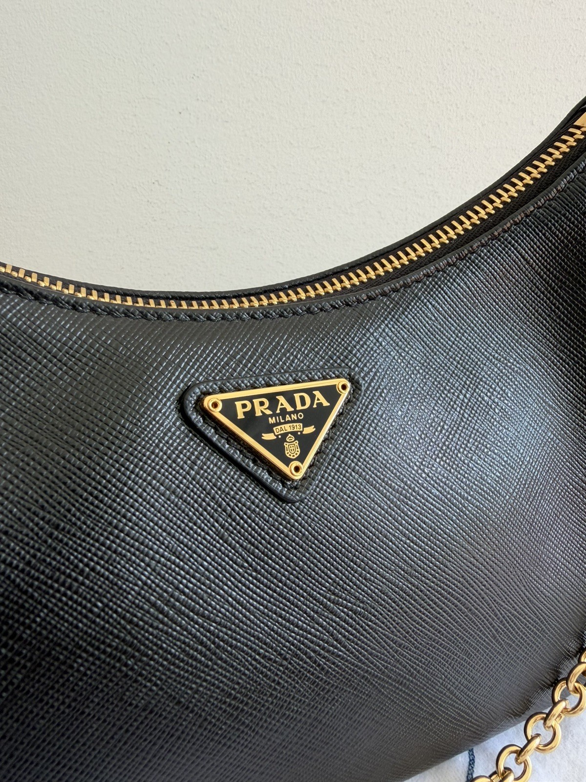 Prada Re-Edition 2005 Saffiano Leather Bag
