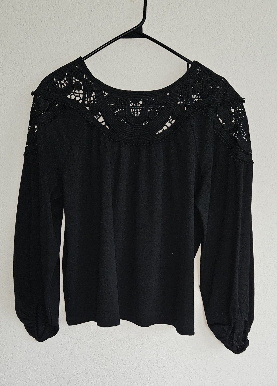 Ann Taylor Women’s XS Embroidered Boho Tricot Blouse Black