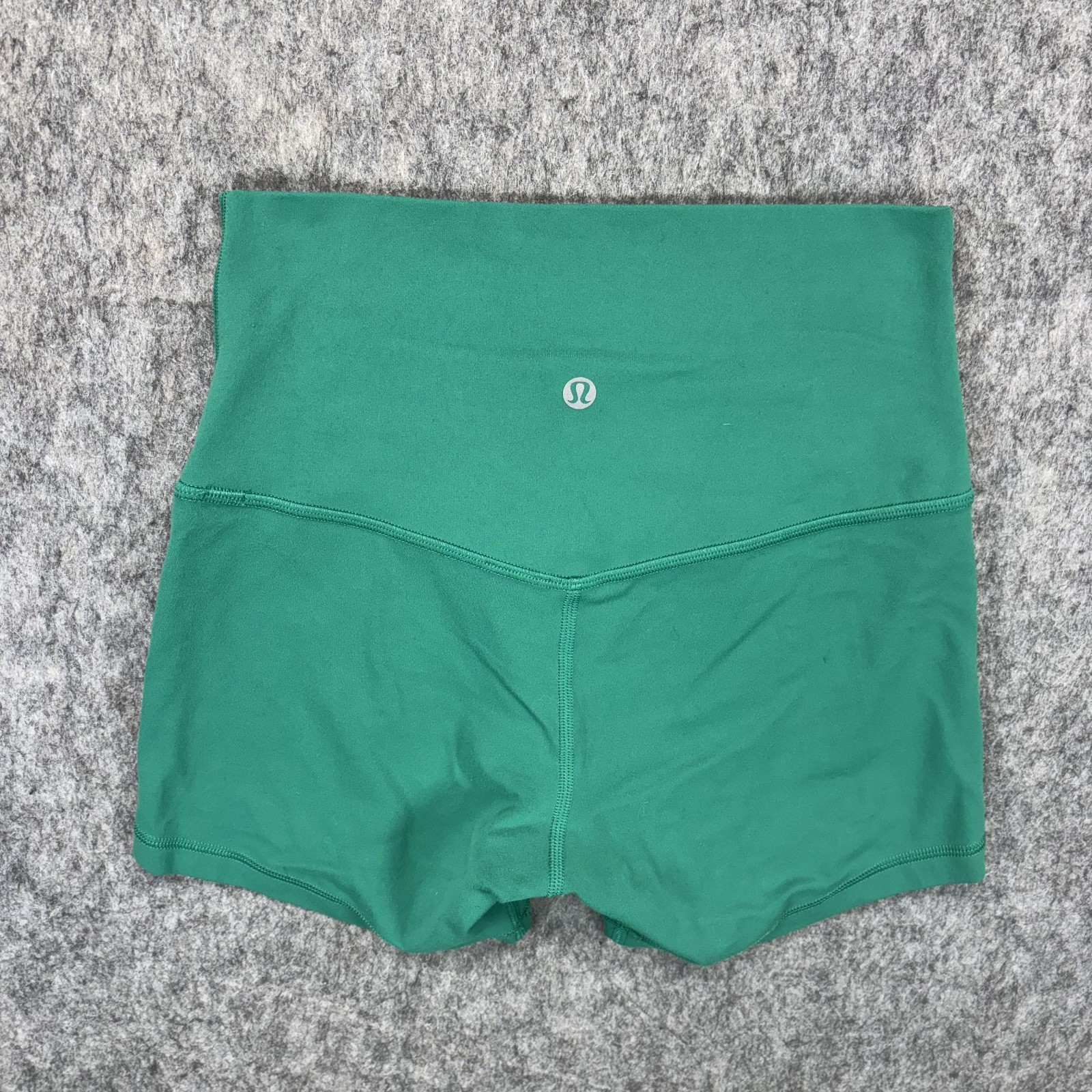Lululemon Align High-Rise Biker Shorts Women’s 4 Green 3″ Inseam LW7CJQS