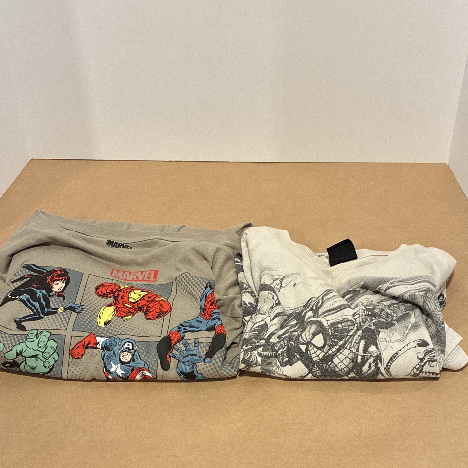 Marvel Universe Lot Men’s L/XL Cotton Graphic Crew Short/Long Sleeve T-Shirts