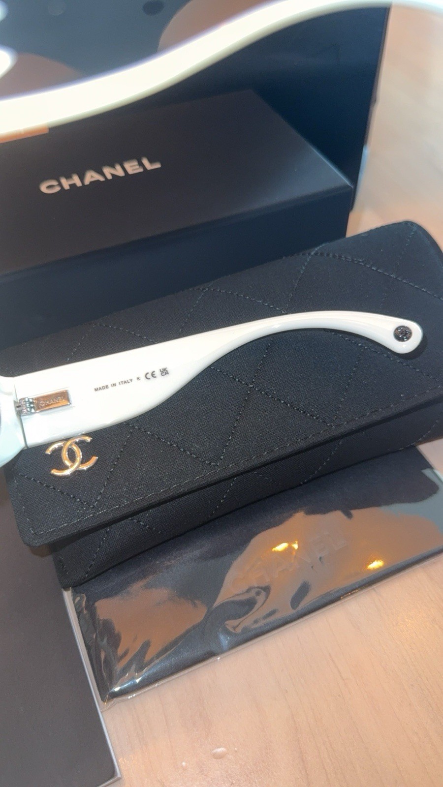 CHANEL Sunglasses Black &White Cat Eye CC Logo Authentic CH 6056 1656/53