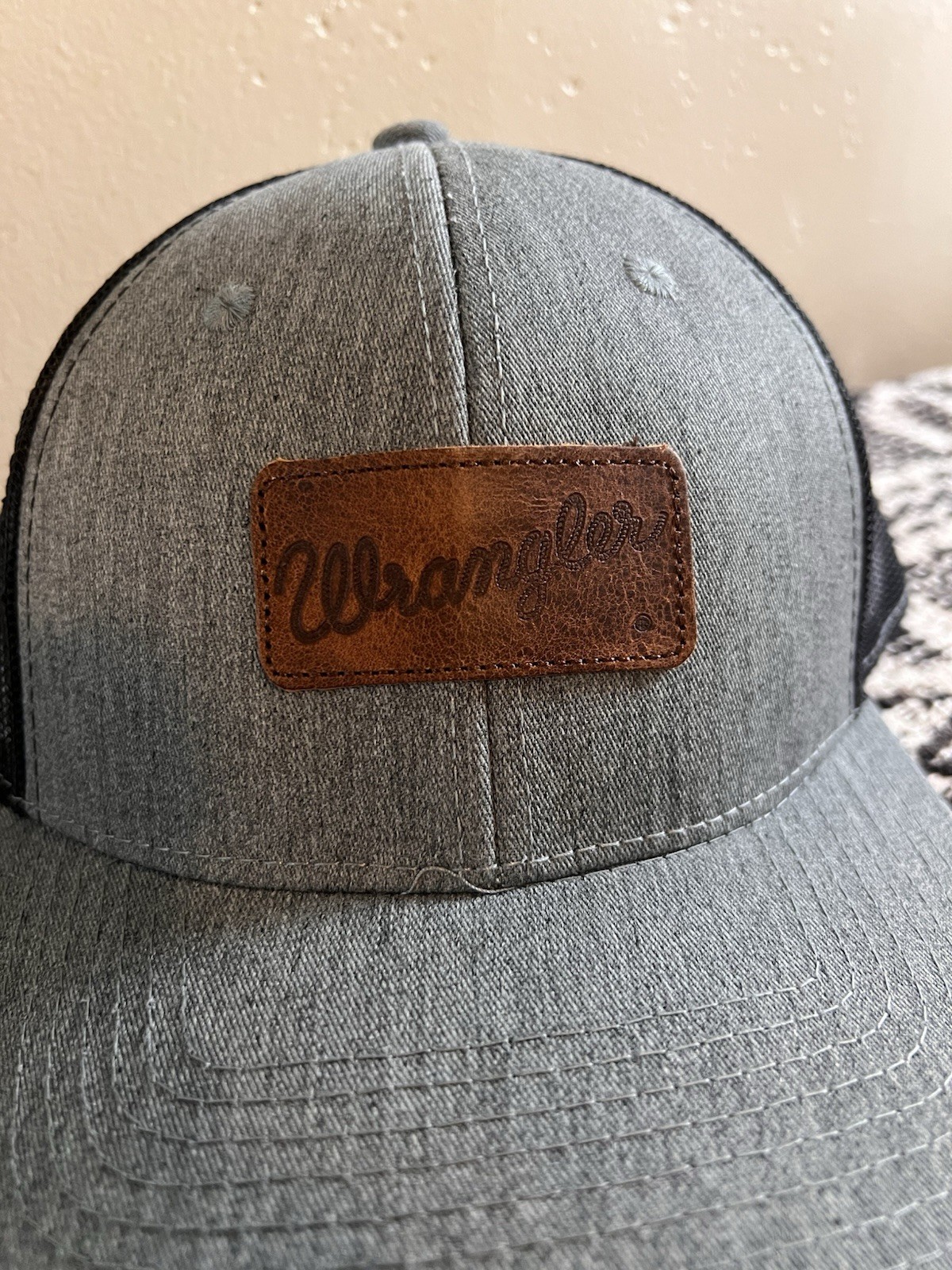 Wrangler Gray Black Mesh Trucker Snapback Hat Leather Patch Cap NWT Adjustable