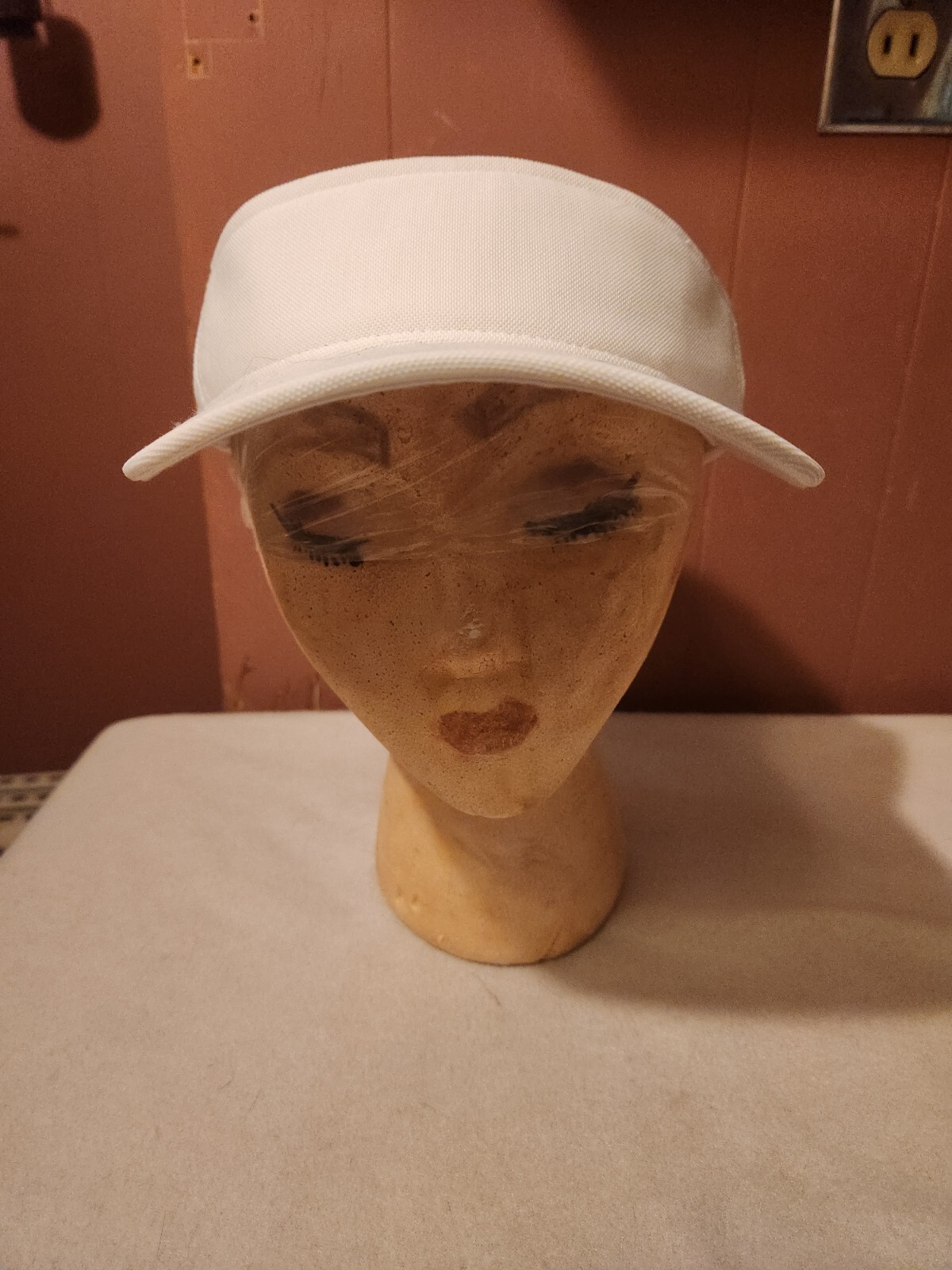 FLEXFIT Tech 110 Adjustable Fit VISOR White Hat Cap Golf Tennis New!