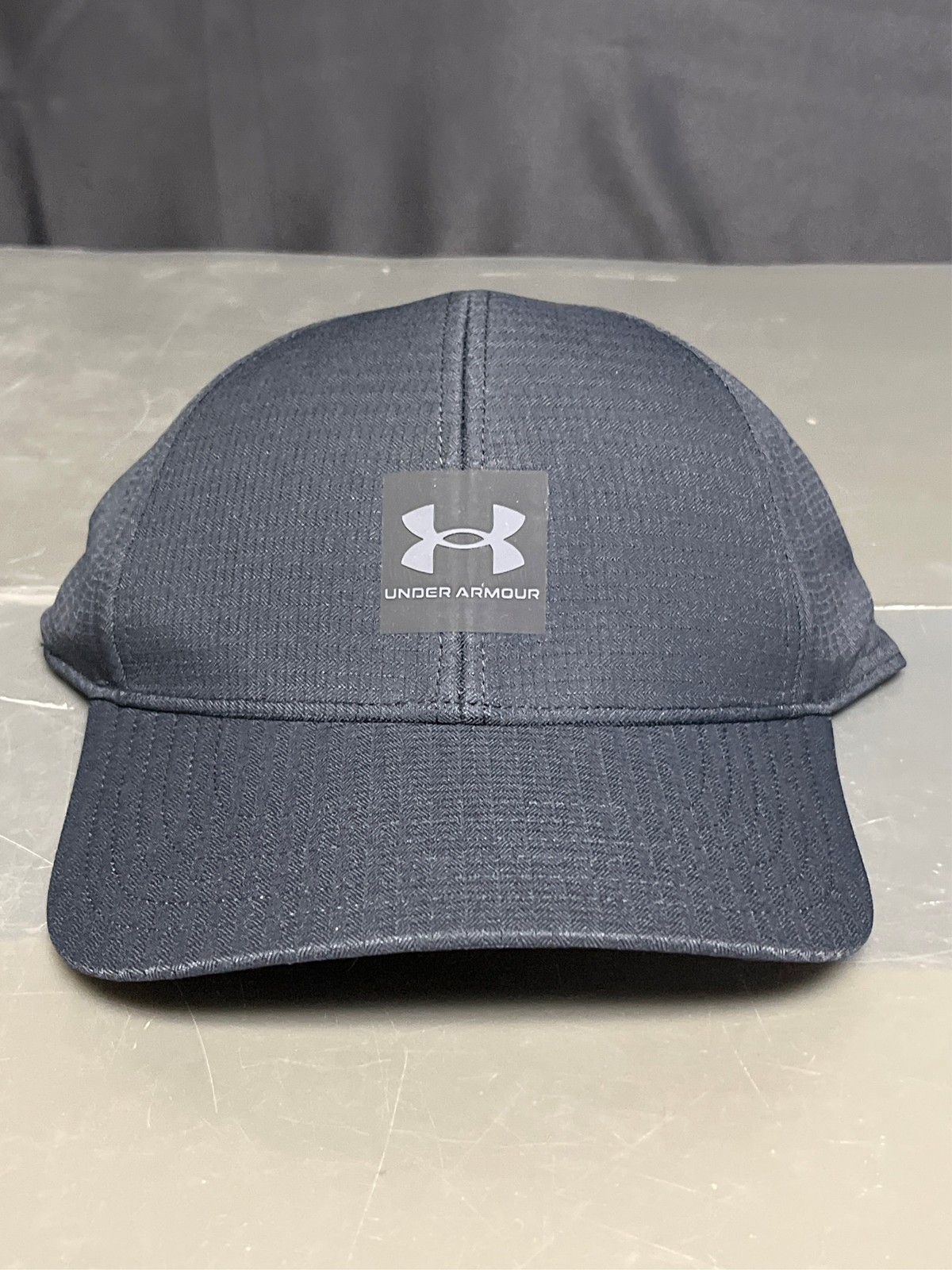 Under Armour Men’s Iso-Chill ArmourVent® Baseball Hat – Black – S/M
