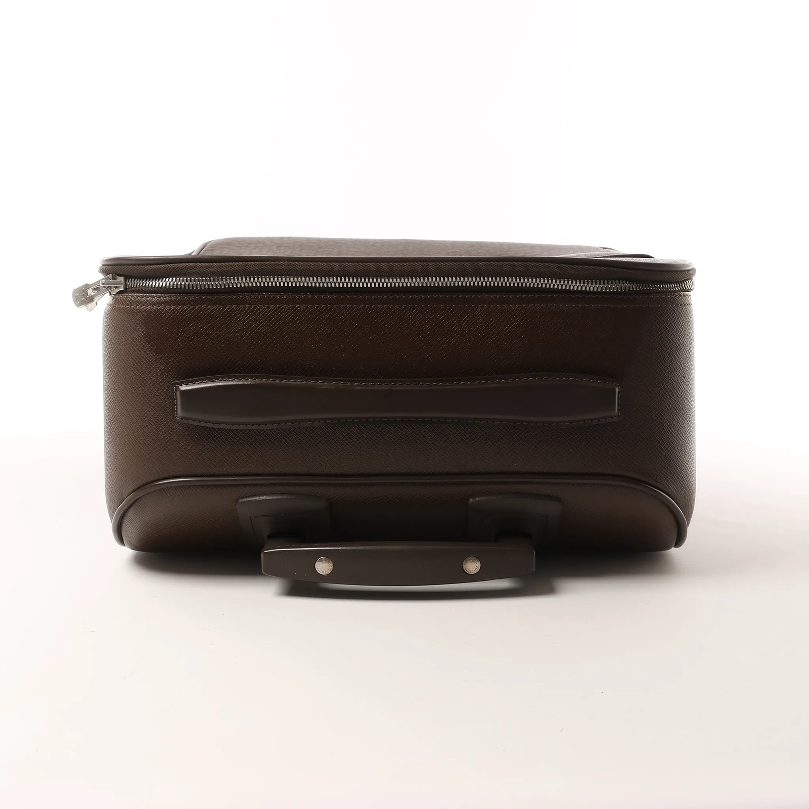 Louis Vuitton Pegase 45 Taiga Leather Travel Bag in Brown M23314