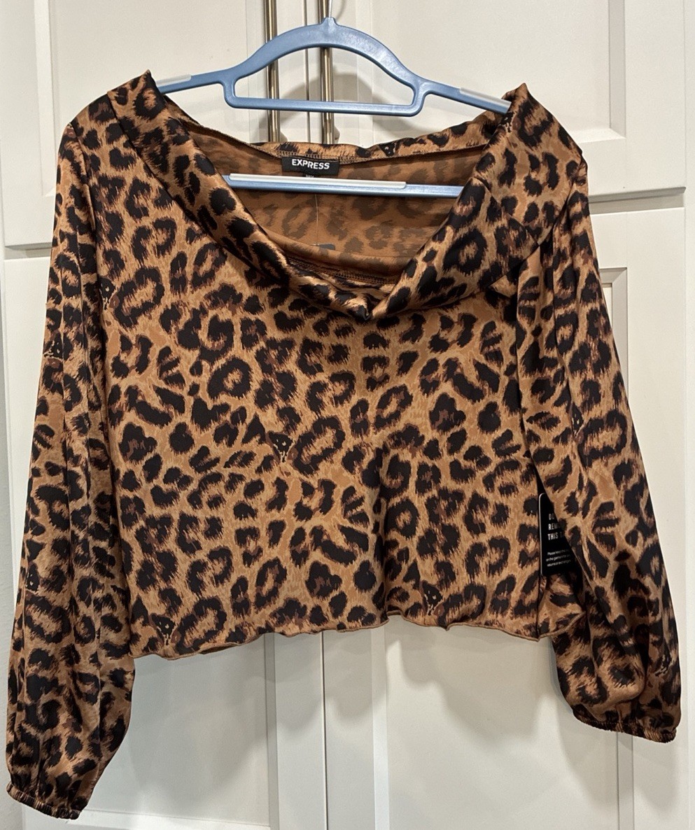 NWT EXPRESS Leopard Print Puff Sleeve Cropped Women’s Off Shoulder Blouse Size S