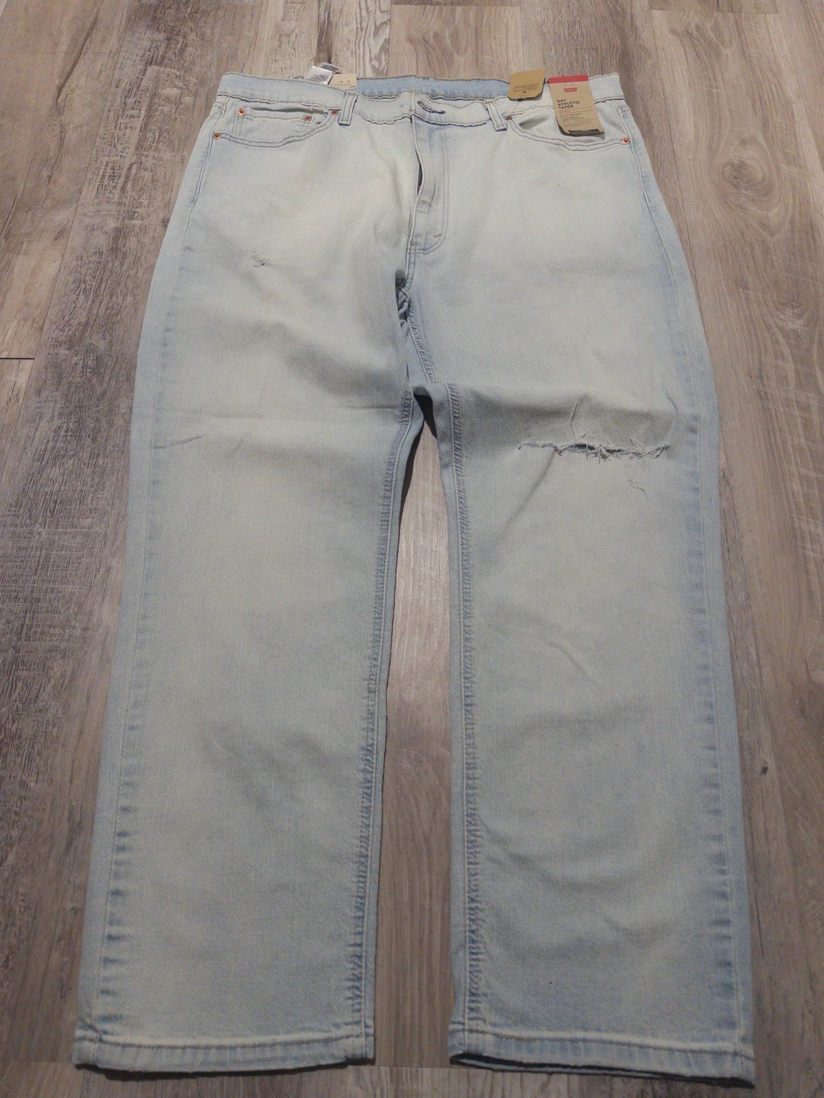 Levi’s 541 Athletic Taper Jeans Men’s 40×30 Denim Light Wash NWT