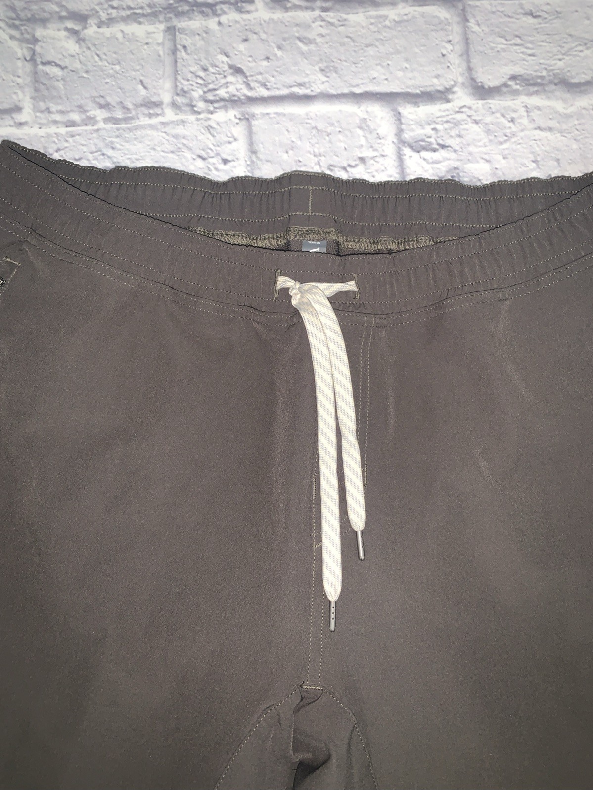 Vuori Transit Jogger Men’s XXL Olive Green Technical Stretch Pants V417