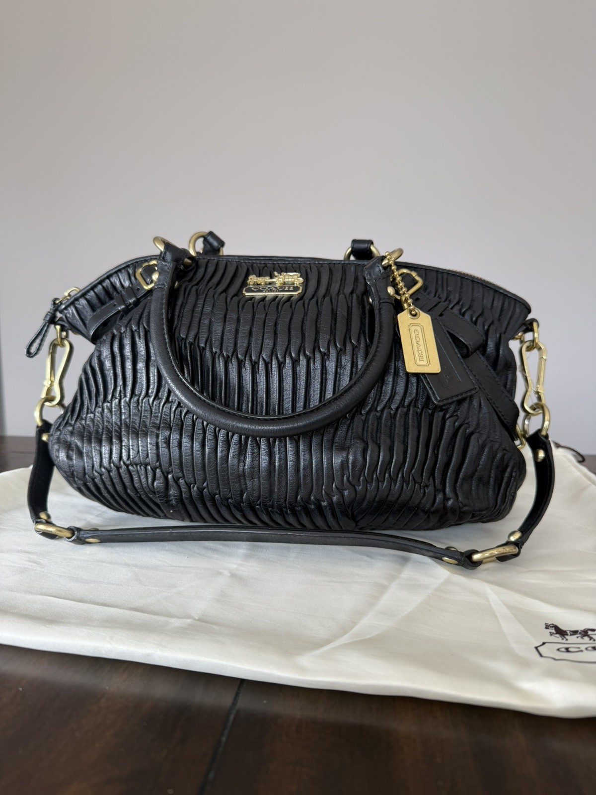 COACH Madison Pleated Leather Purse – Black with Gold-Tone Hardware F1082-15942