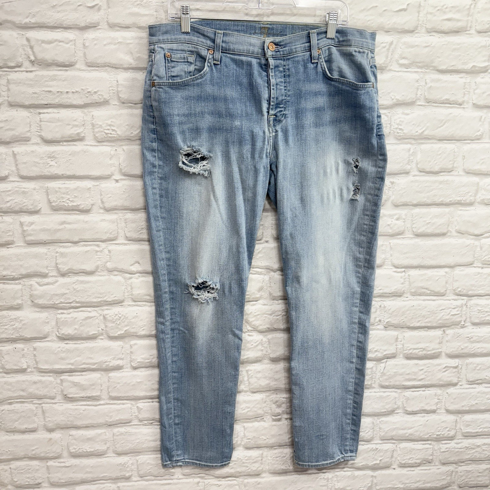 7 For All Mankind Distressed Jeans Women’s Sz 32 Mid Rise Medium Wash Stretch