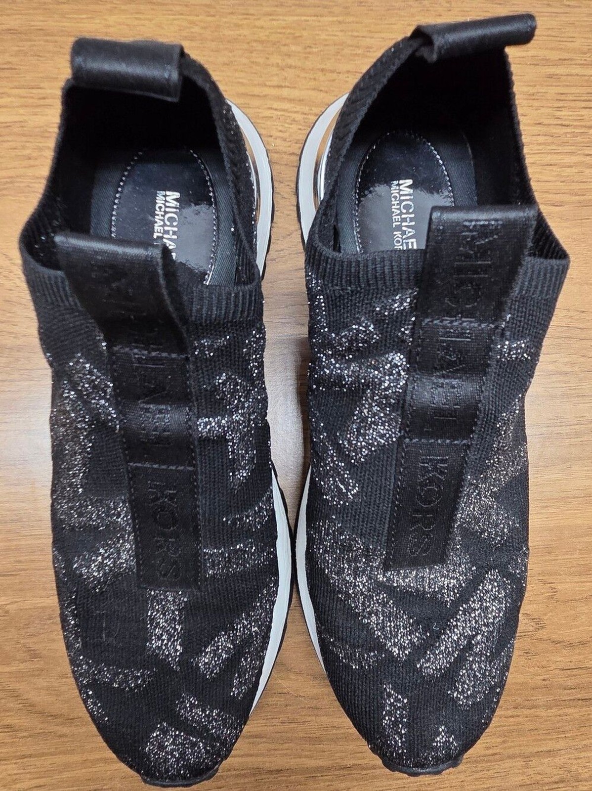 MICHAEL Michael Kors Bodie Slip-On Sneakers Black/Silver Metallic Logo Knit – 9M
