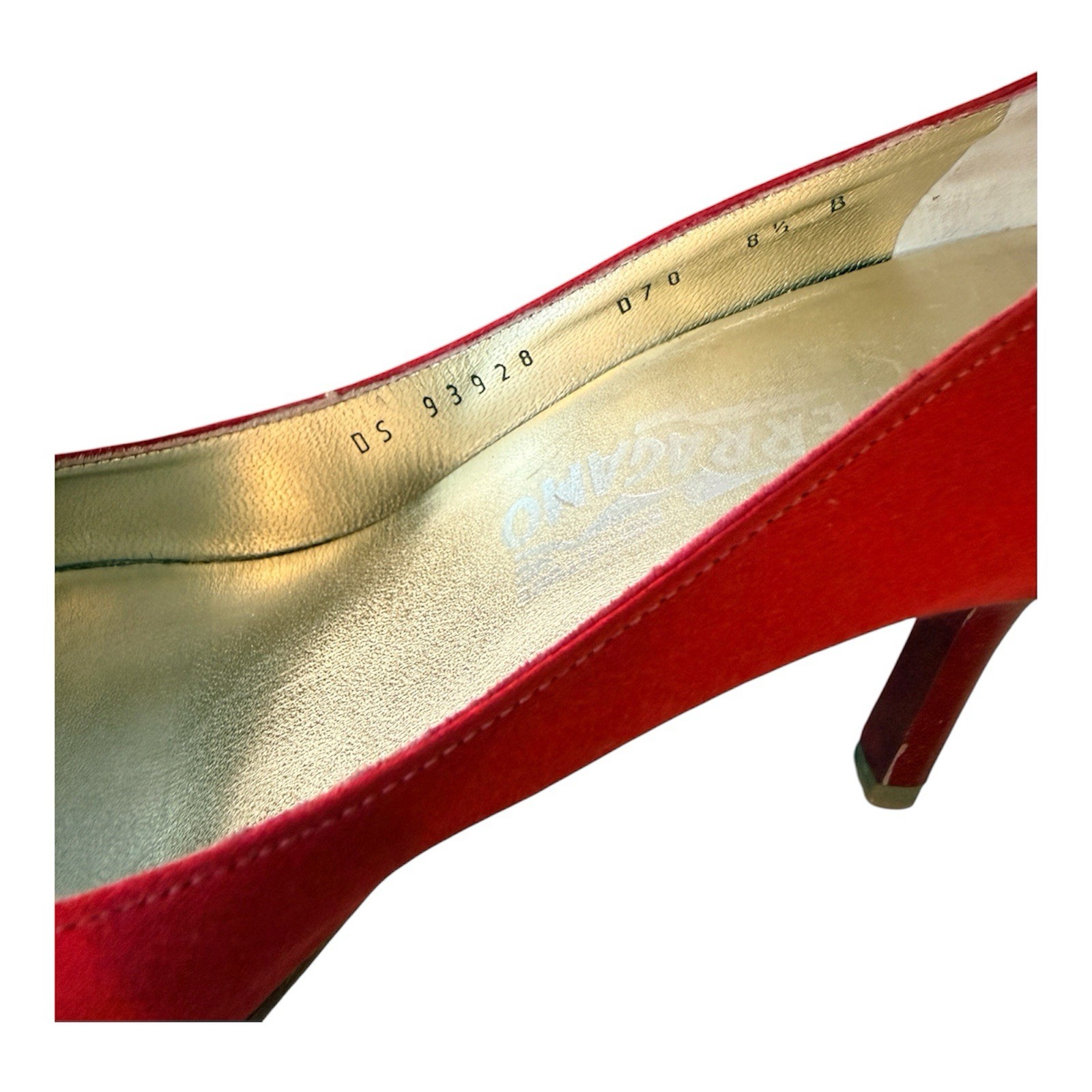 Vintage 1960s Salvatore Ferragamo Red Satin Pumps Heels 8.5 Made in Italy RARE