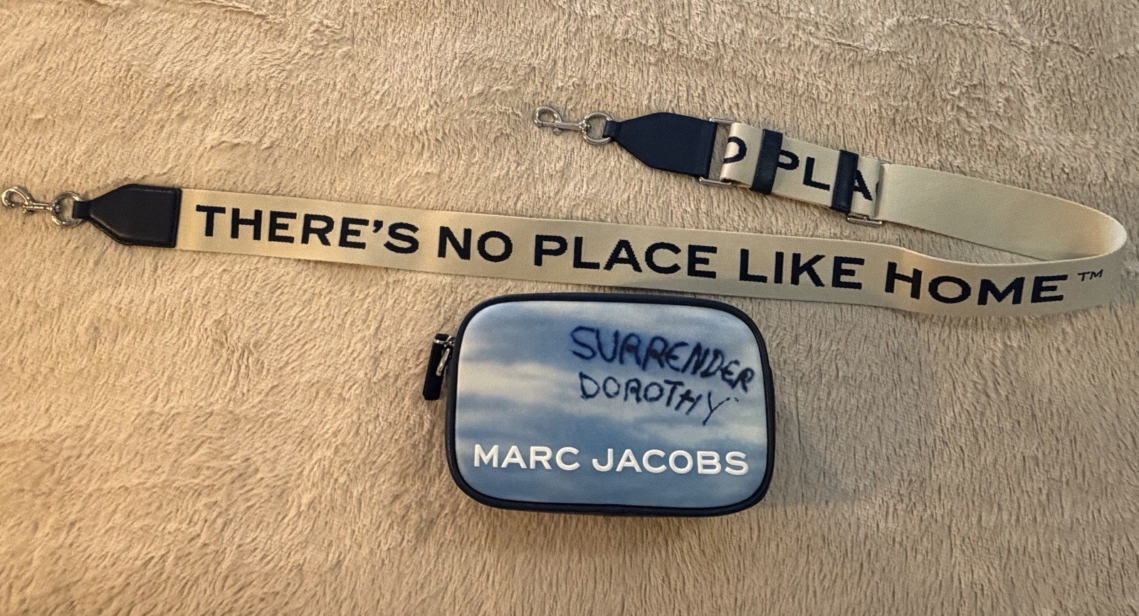 Marc Jacobs Wizard of oz Crossbody AND Wallet Limited Edition Set