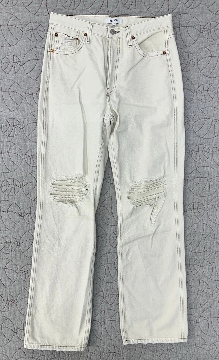 RE/DONE Relaxed Long Wide Leg Jeans in Vintage White Destroy / Size 26 (30×32)