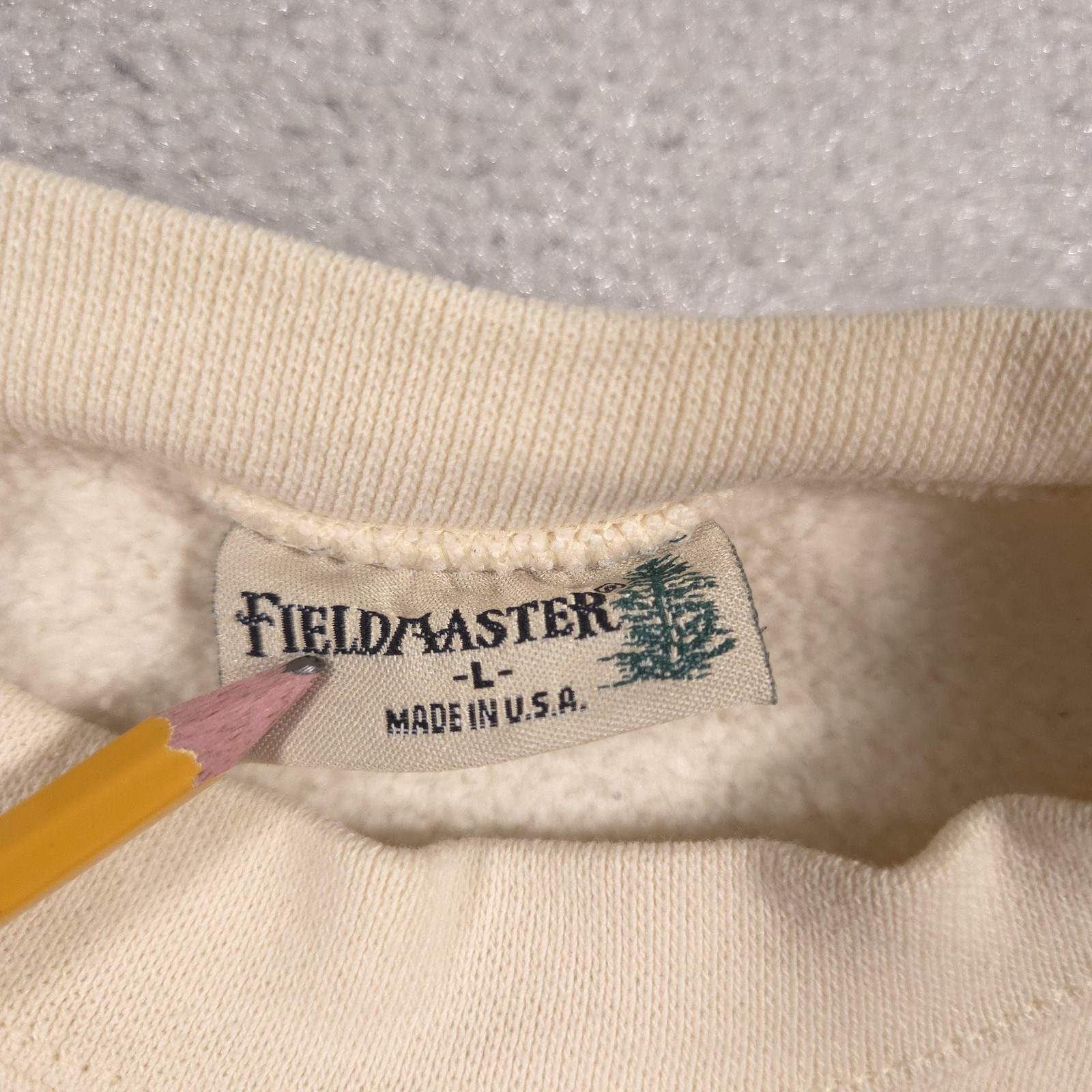 Fieldmaster Sweatshirt Mens Large Beige Pullover Fleece Crewneck Made USA 90s