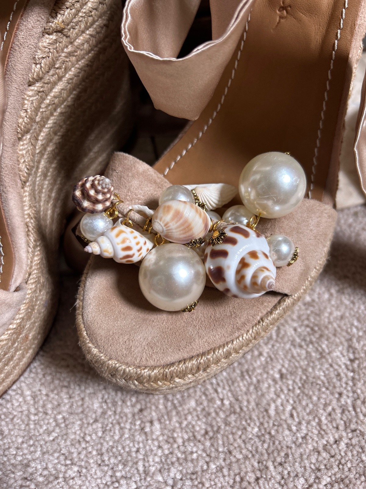 NEW $650 ALAMEDA TURQUESA Shell Wedge Espadrille Sandals – Sand – EU 39 / US 8.5