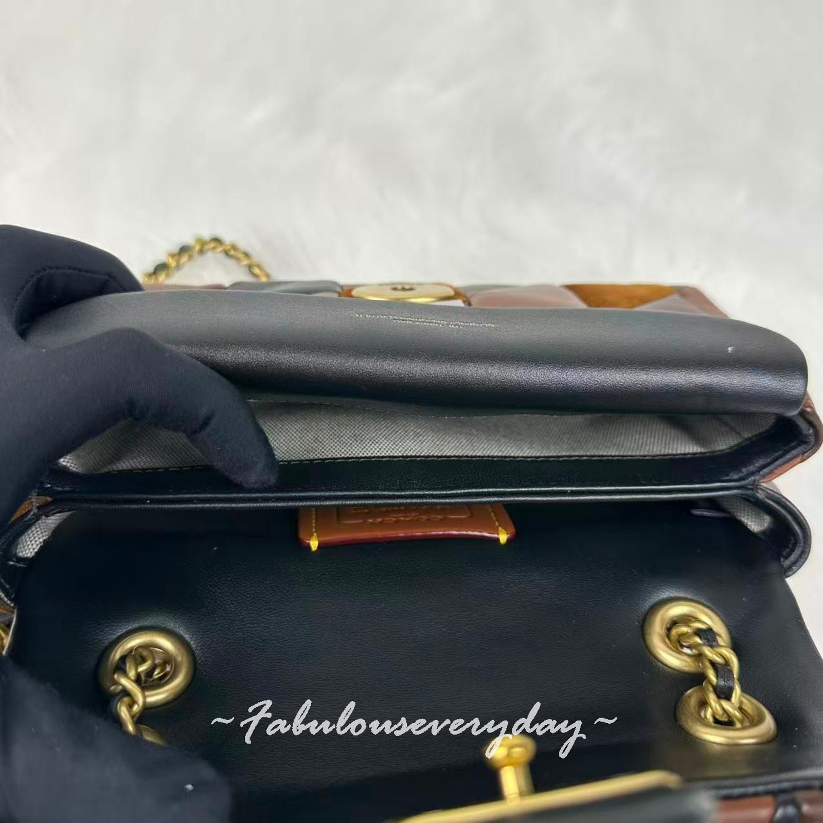 Coach Tabby Shoulder Bag 20 With Patchwork Quilting In Leather/Brass/Maple CBG88