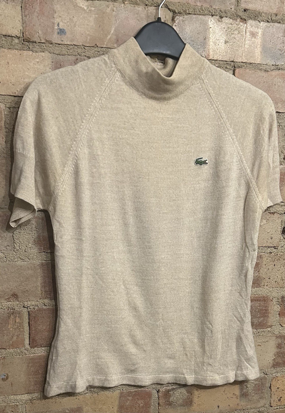 Lacoste Short Sleeve Knit Top Size 42 32” Beige Wool,Cashmere,Acrylic Blend