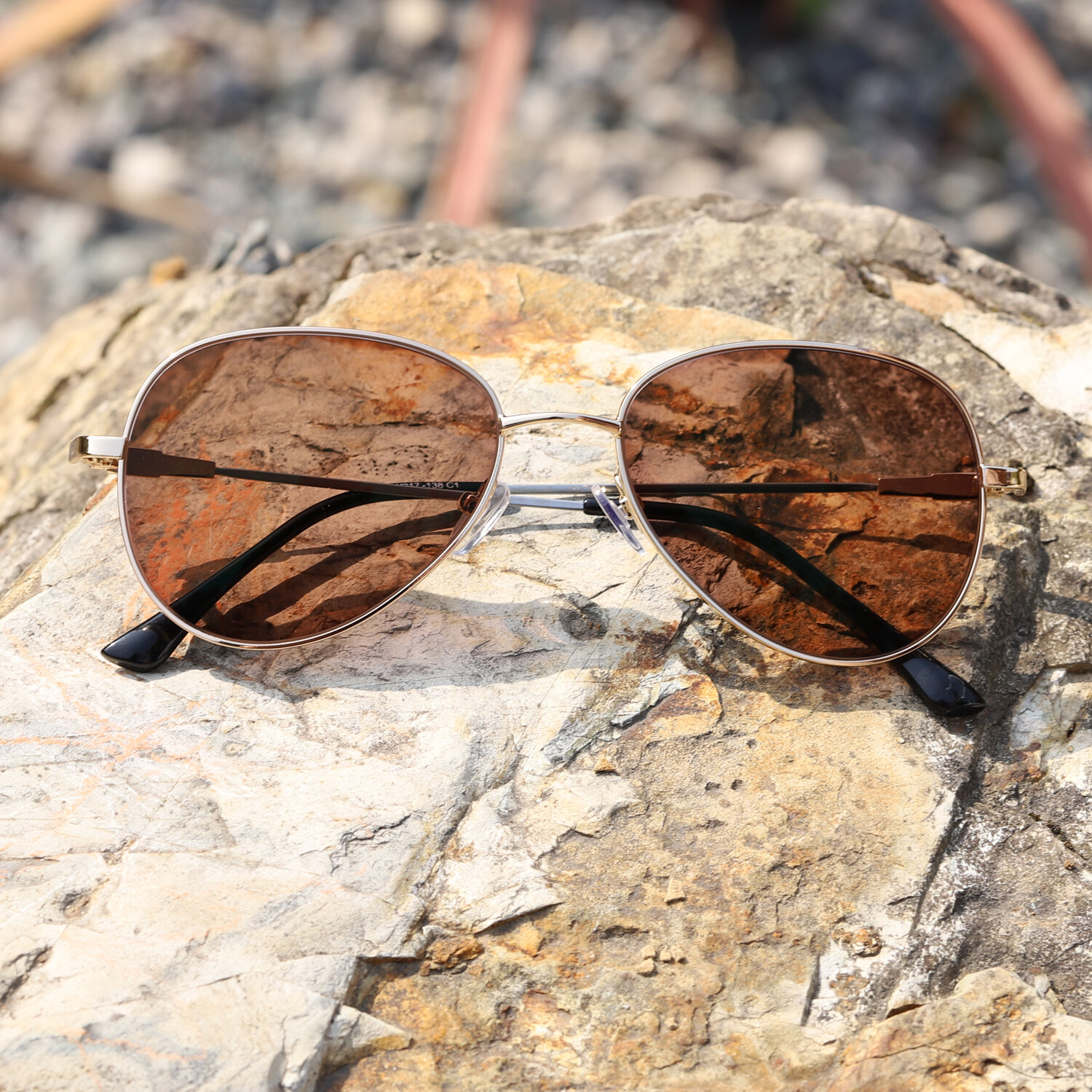 Classic Titanium Alloy Full Rim Single Vision Photochromic Brown Reading Glasses