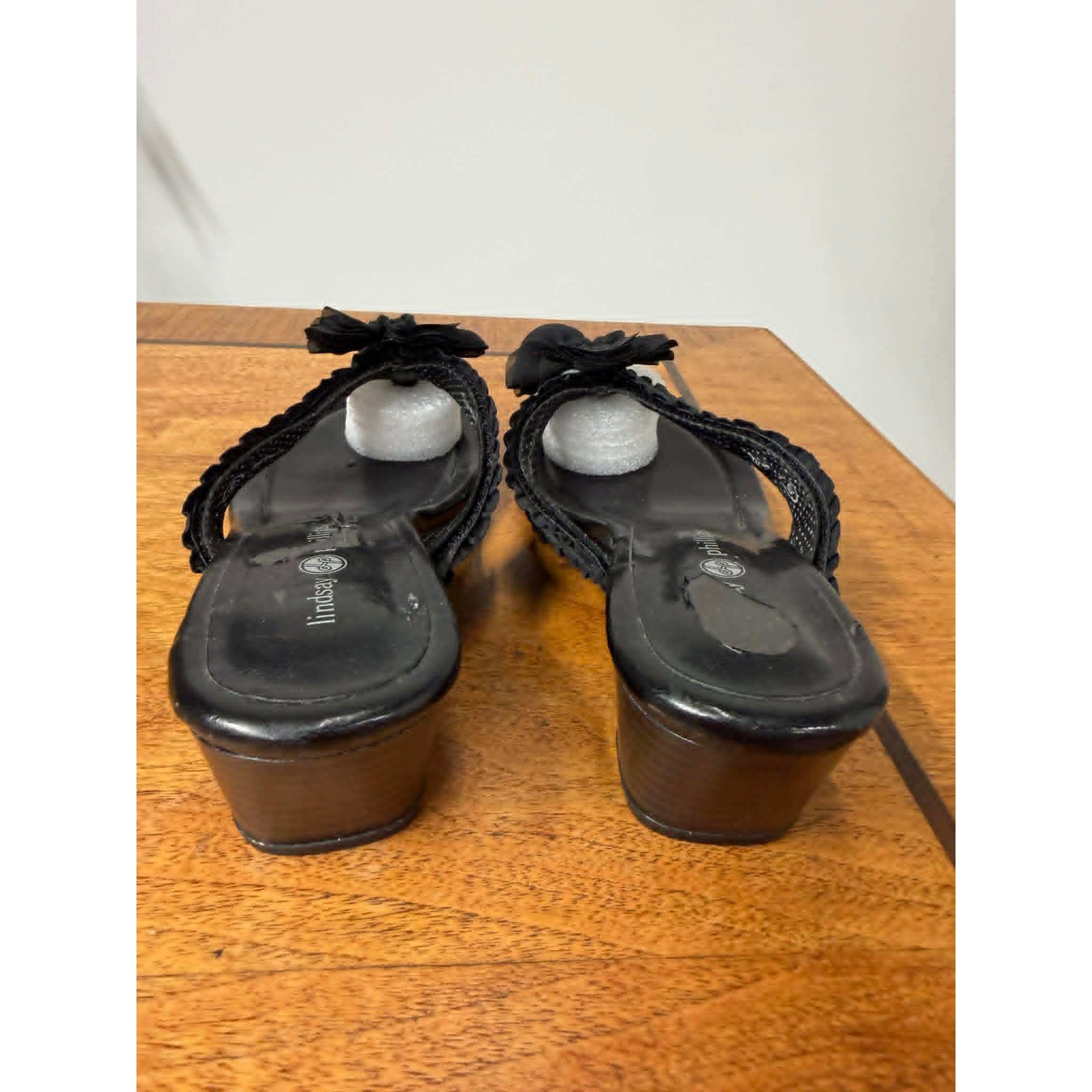 Lindsay Phillips SwitchFlops Black Flower Ruffle Kitten Heel Sandals Womens 5