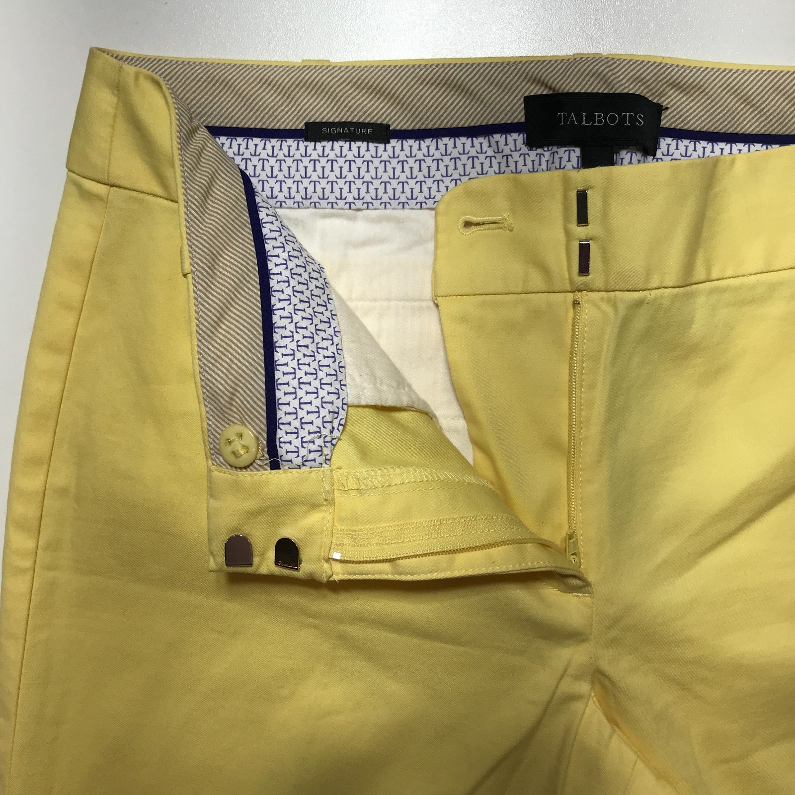 Talbots Signature Ankle Pants Size 6 Sits Below Waist Straight Leg Woven Stretch
