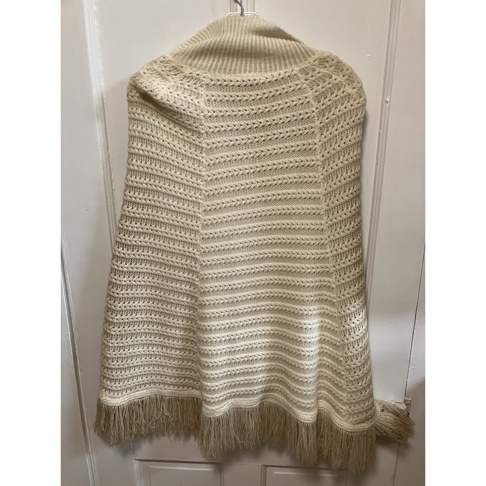 Vintage Womens White Sweater Cape Poncho One Size Julie Knitwear Collared Acryli