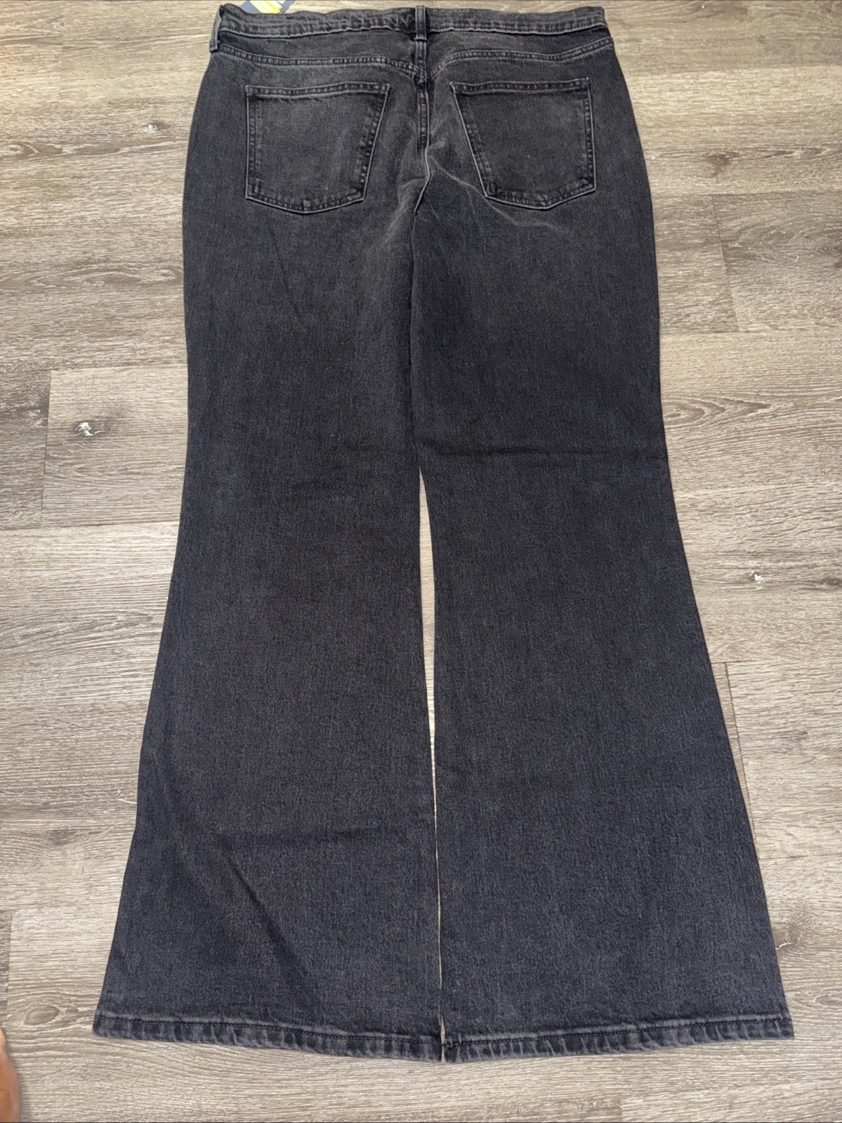 Women’s Universal Thread Size 16 Long High-Rise Flare Denim Jeans Black
