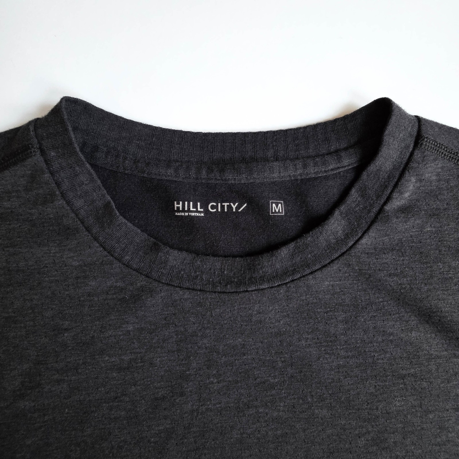 Hill City Long Sleeve Performance Shirt Men M Gray Vented Running Workout Active