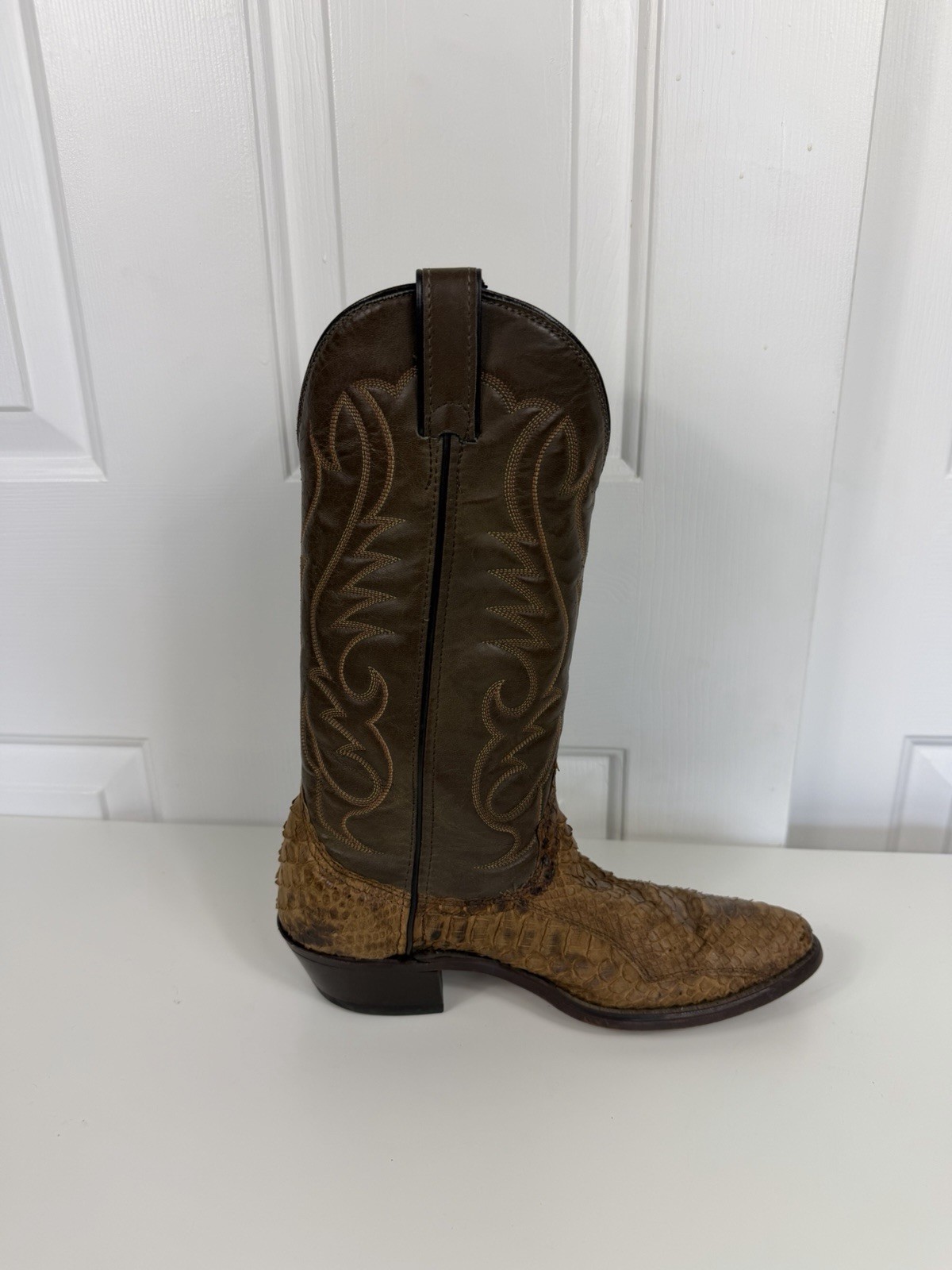 Laredo Brown Snakeskin Cowboy Western Boots Men’s Size 8D Made In USA