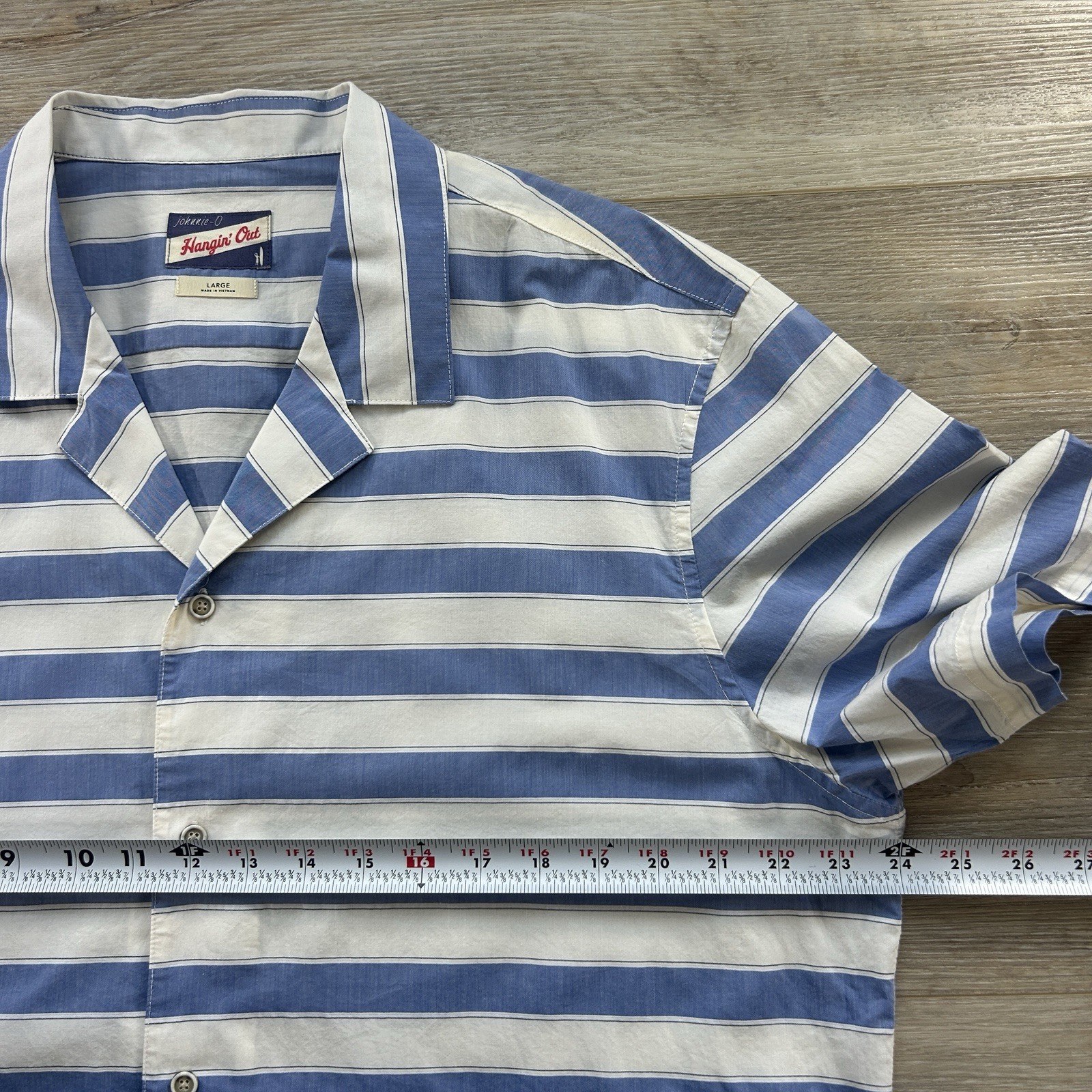 NWT Johnnie-O Size Large Laguna Blue Cabana Hangin’ Out Short Sleeve Camp Shirt