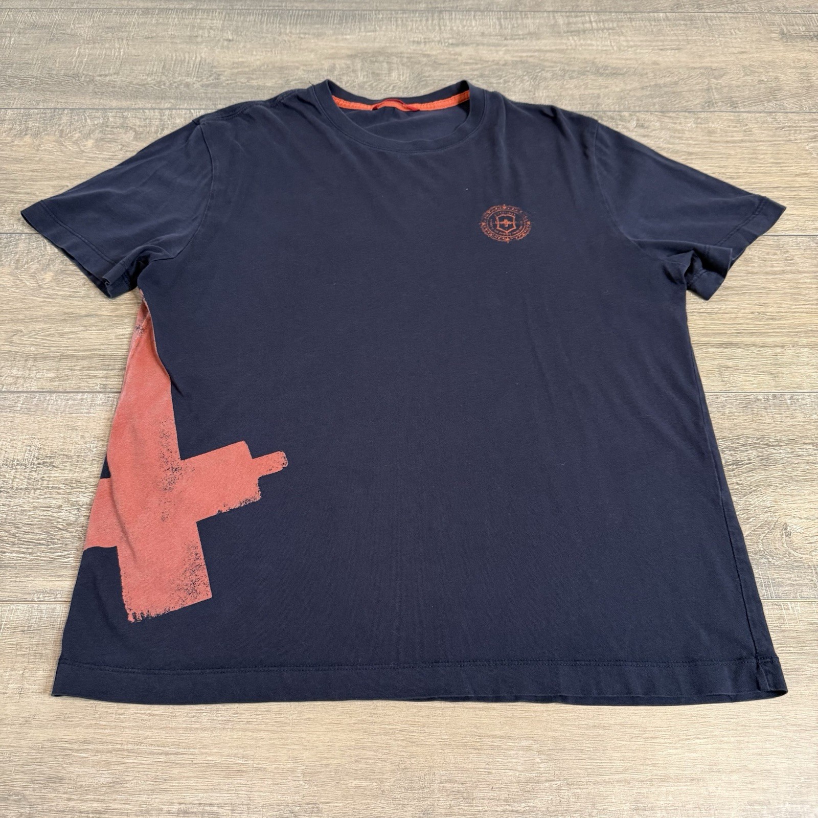 Rare Victorinox Mens T-Shirt Size Medium / Large Blue Cotton W/ Red Cross B14