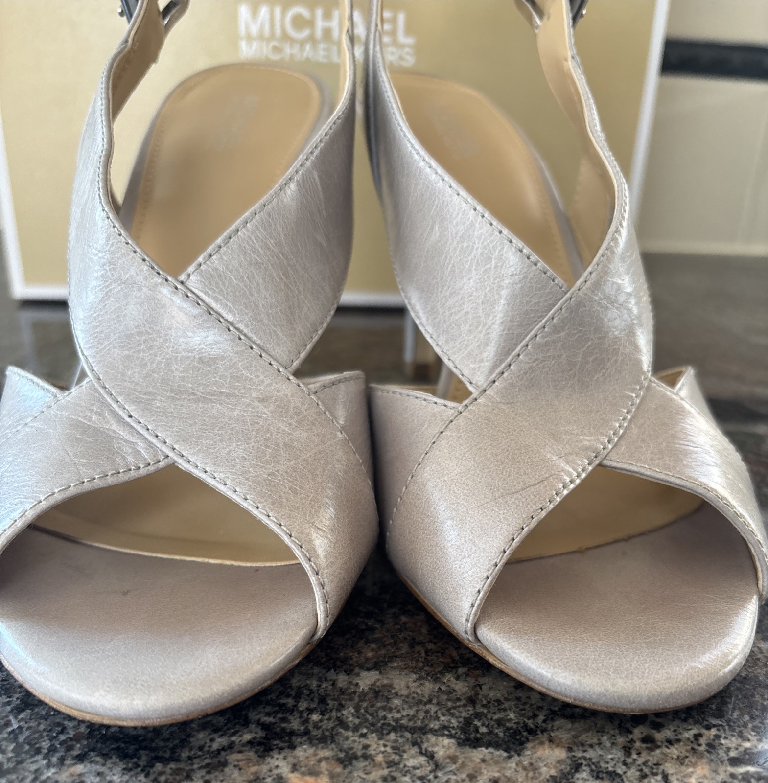 8.5 MICHAEL Michael Kors Becky Strappy Sandals Heels Pearl Grey Open Toe EXC