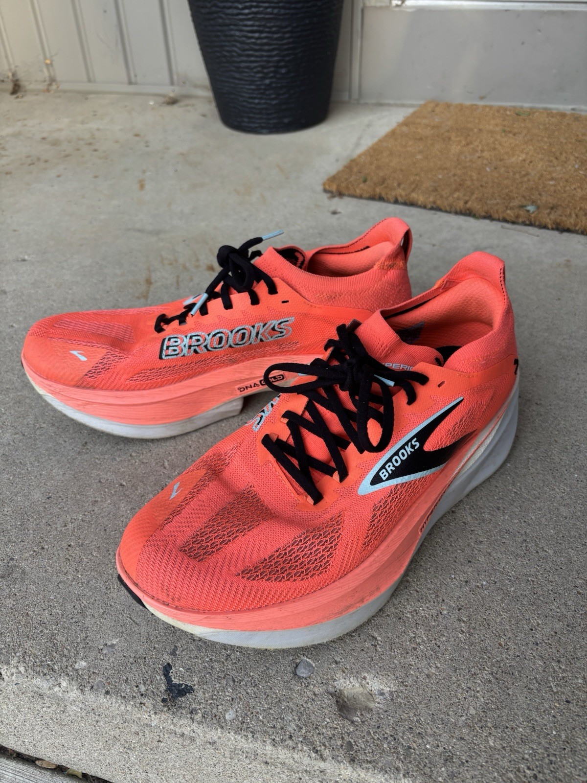 Brooks Hyperion Max 3 Men’s Size 12 Running Shoe Fiery Coral