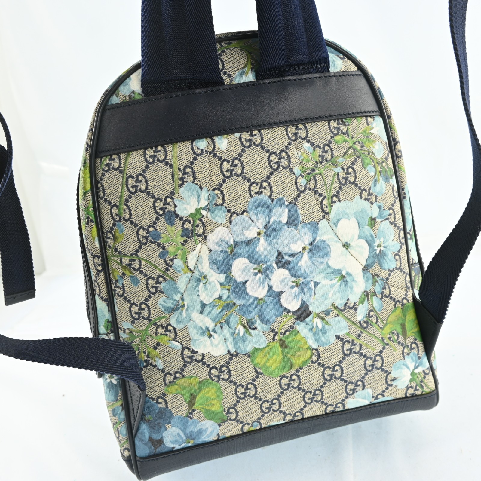 Auth GUCCI GG Blooms 546327 Beige Navy Multi PVC Leather Backpack C1765OO801
