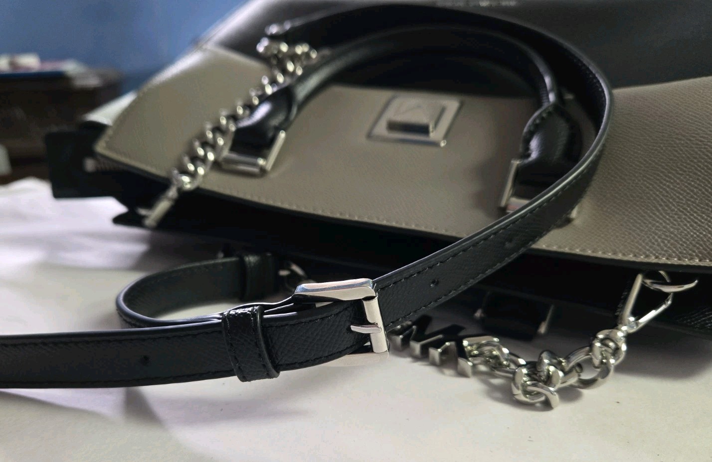 Michael Kors black/grey/white large handbag w crossbody strap NWOT