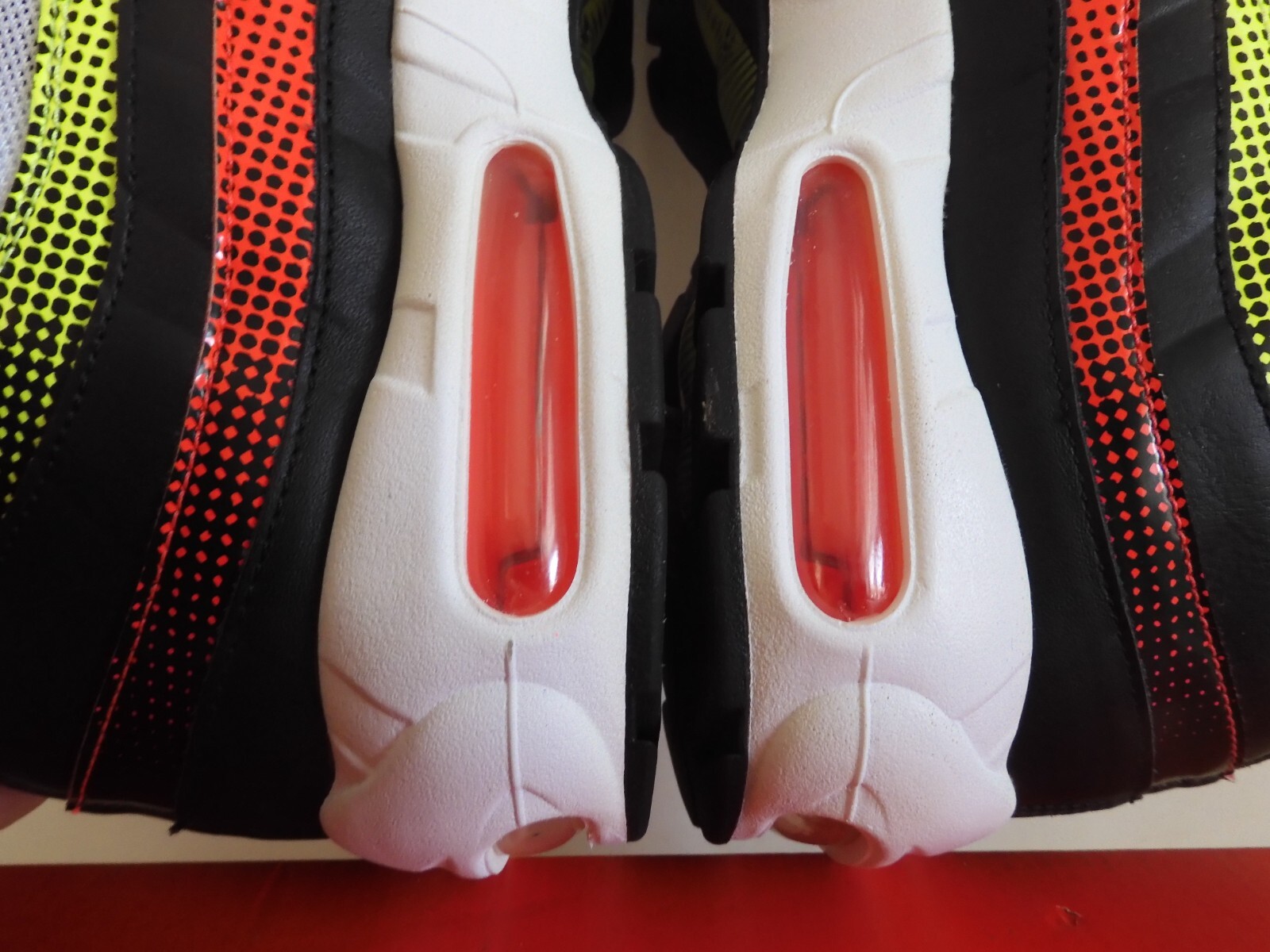 Nike Air Max 95 Se Black-Aloe Verde-Crimson-Volt Retro Future Sz 11 [AJ2018-004]