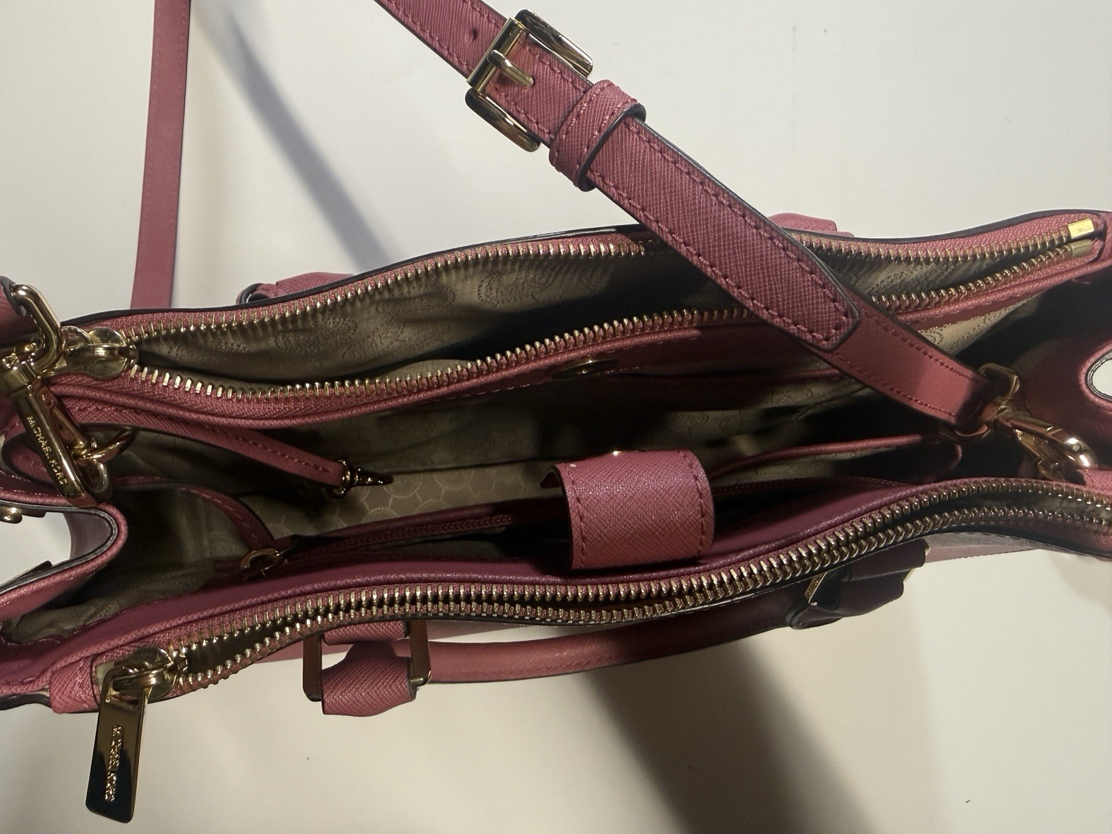 Michael Kors Savannah Large Satchel Pink Leather Crossbody Purse Handbag