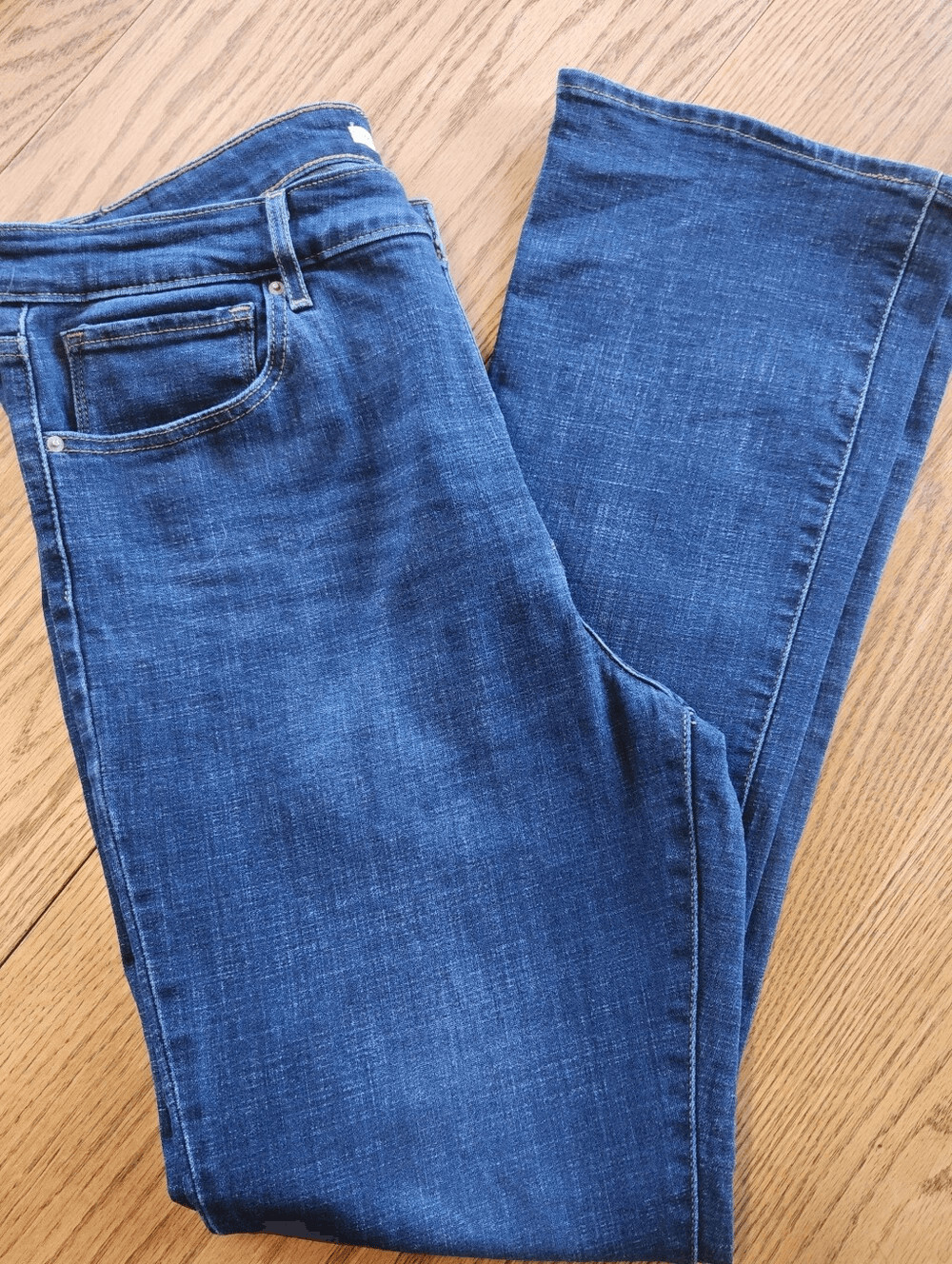 36 Levi’s 725 Highrise Bootcut Classic Dark Wash Blue Jeans