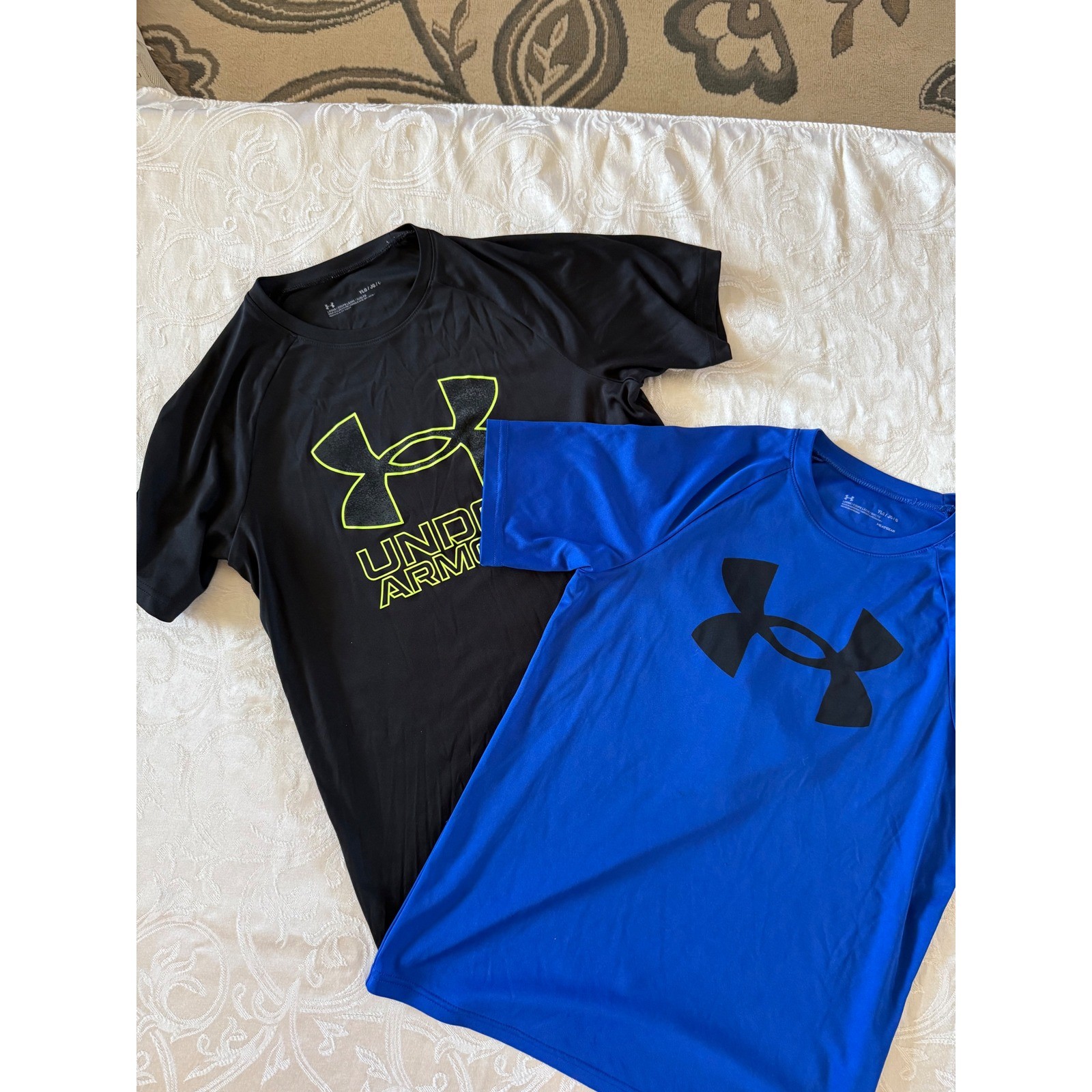 Under Armour Boys HeatGear Shirts Lot of 2 Blue Black Neon Youth Large YLG Loose