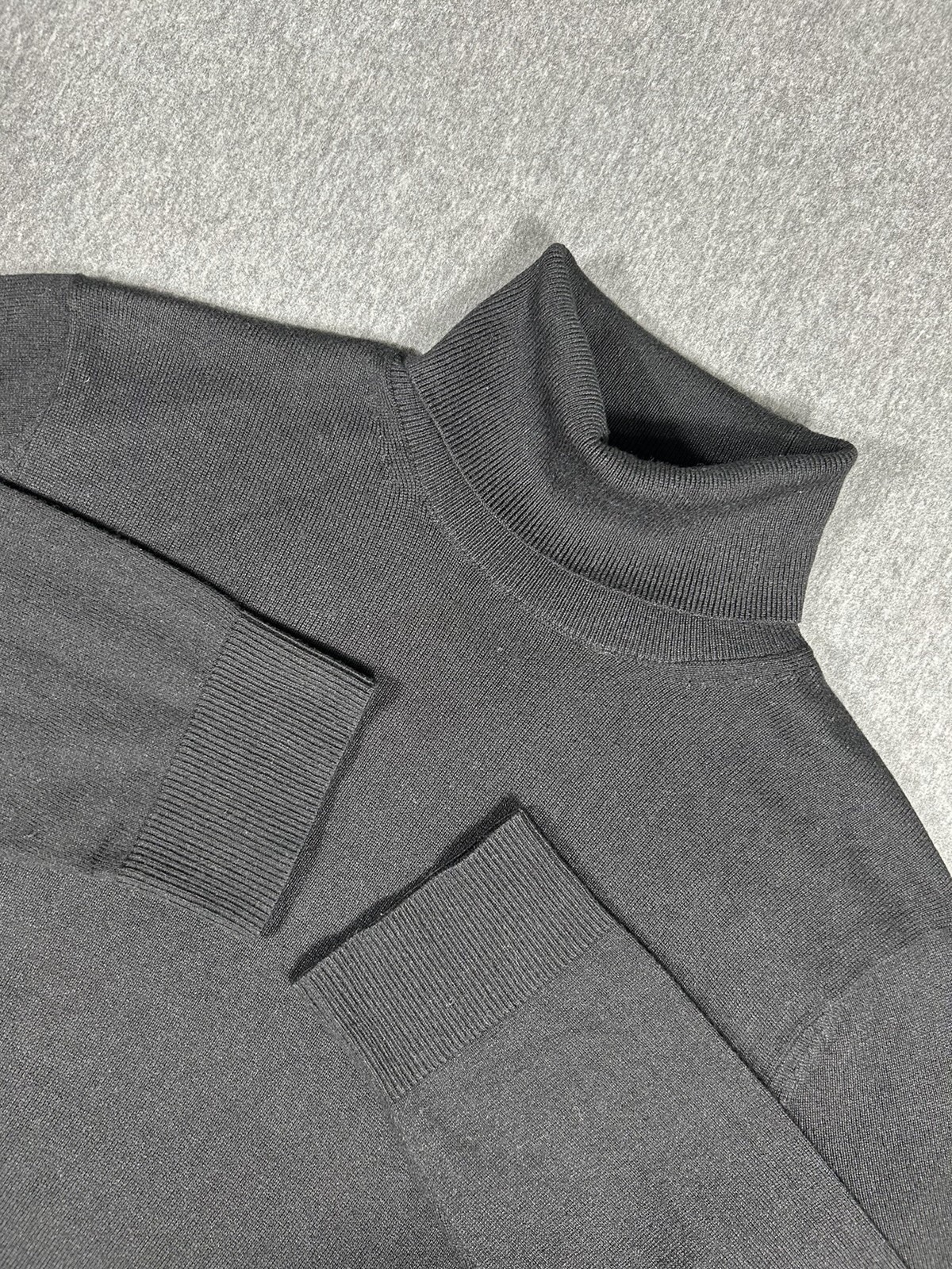 Banana Republic Silk Cashmere Turtleneck Sweater Mens Size Black Long Sleeve L