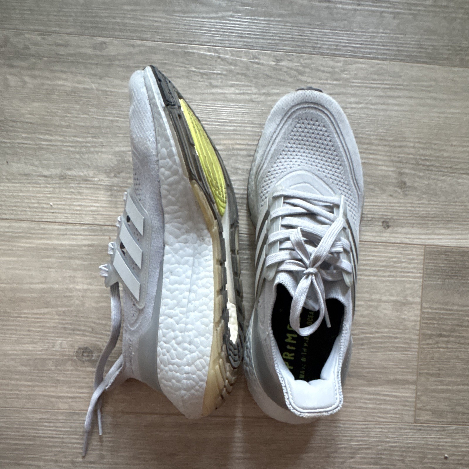adidas UltraBoost Ultraboost White Women/Adults Low Top Lace-Up Running Sneaker