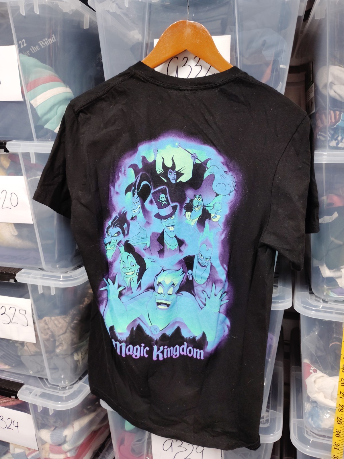 Disney Villains After Hours Pocket Tee Size Small Pre Owned A33